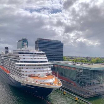 Cruise met Nederlands sprekende begeleiding