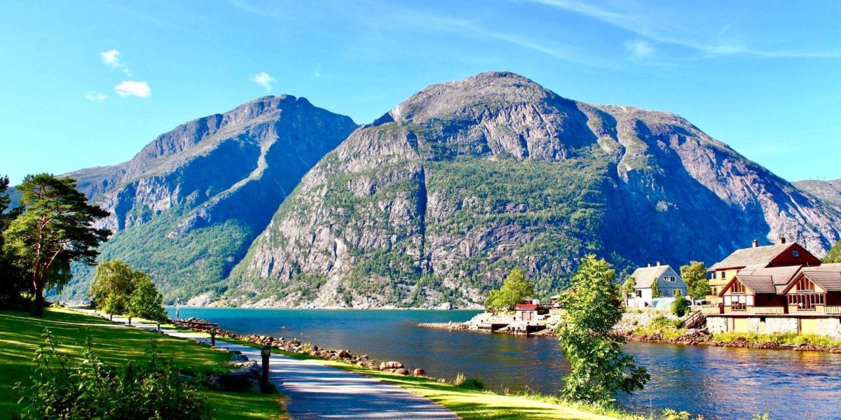 Eidfjord, Cruise met reisbegeleiding